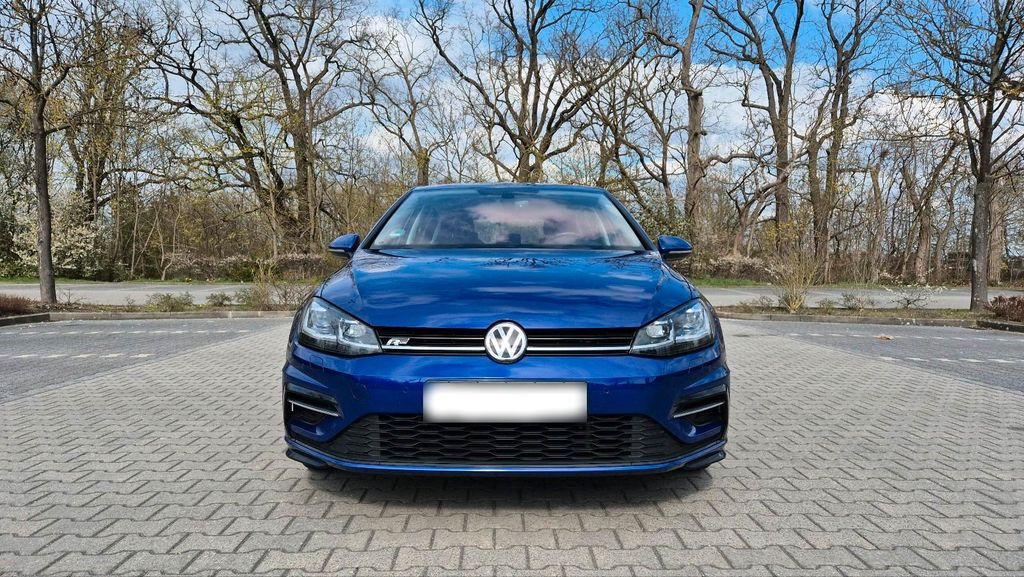 Image of Volkswagen Golf
