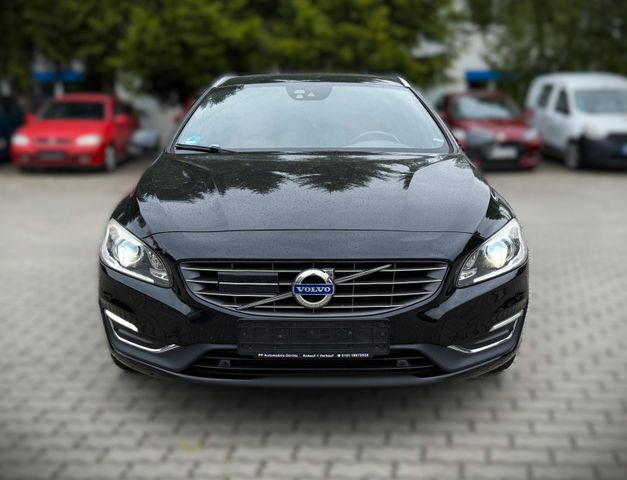 Volvo V60*D5*VOLL*HARMAN KARDON*