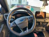Ford Focus 2,3 EcoBoost ST Styling-Paket Turnier ... - Ford Focus: ST Styling Paket