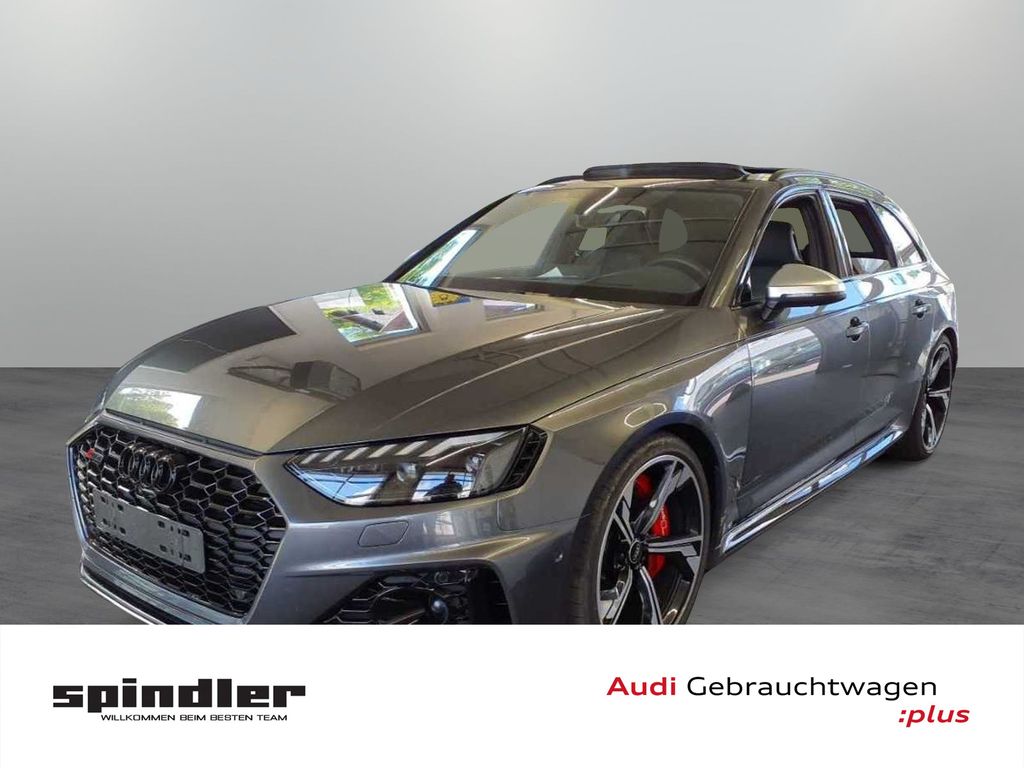 Audi RS 4 Avant TFSI quattro / Pano, Keramik, Matrix