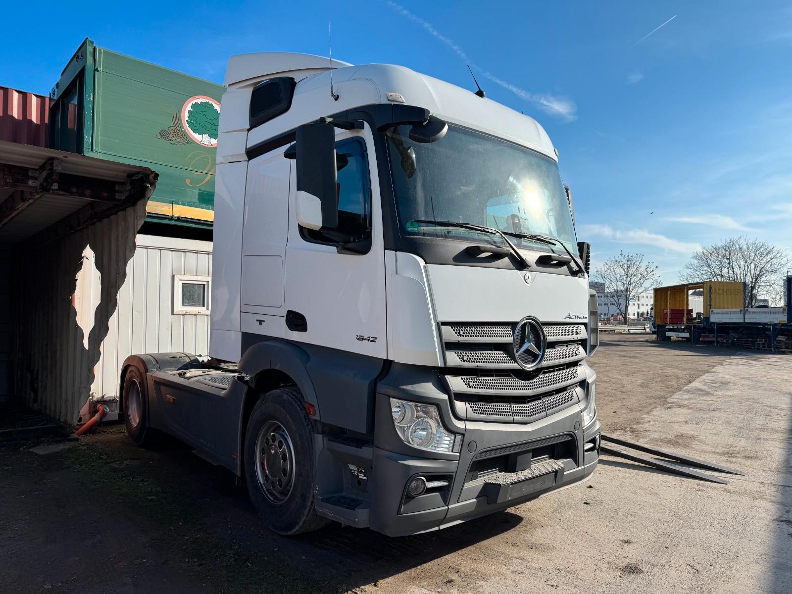 Mercedes-Benz Actros 4 2-Achser BM 963 1842 OM471 4x2 SZM
