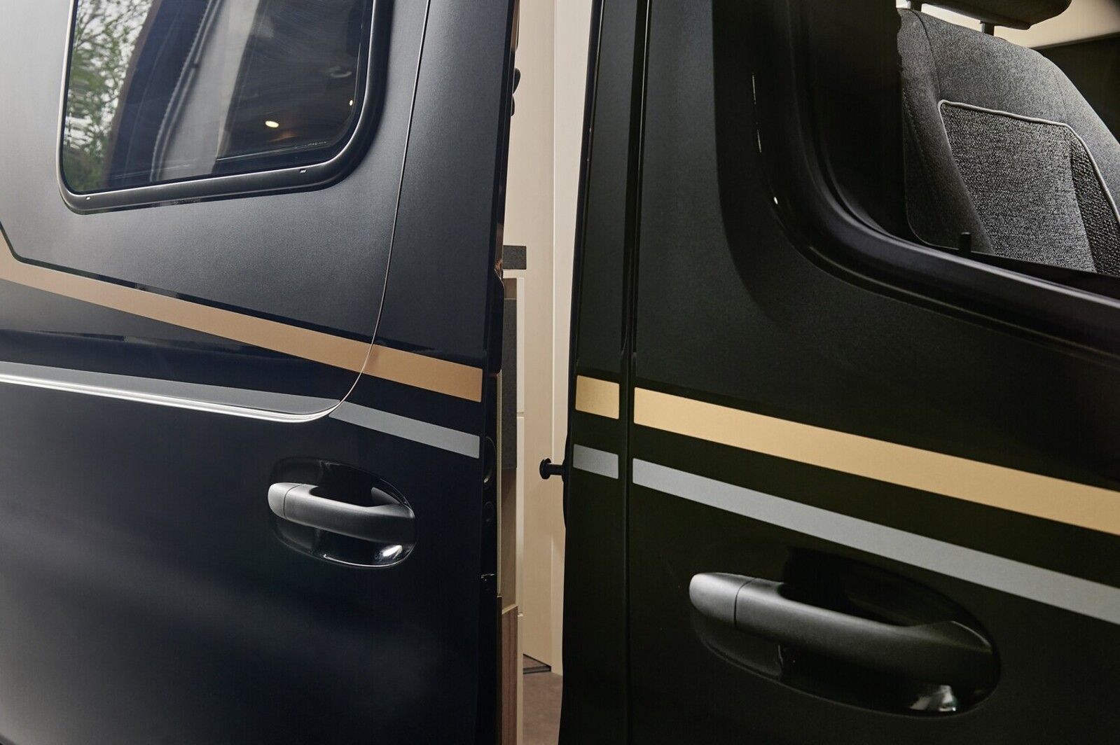 Fahrzeugabbildung Malibu Genius 641 LE Klimaautomatik, Radio DAB