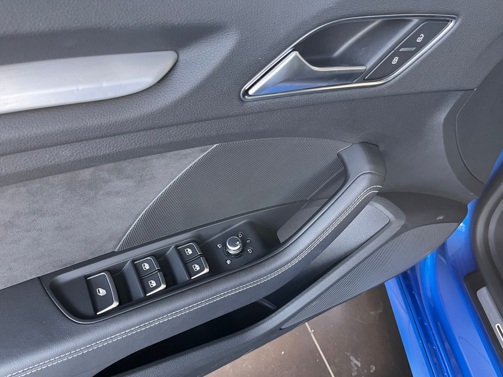 Fahrzeugabbildung Audi A3 Cabriolet S-Line AHK LED NAVI