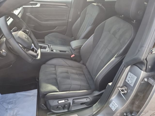 Fahrzeugabbildung Volkswagen Arteon Shootingbrake 2,0 TDI DSG 4MOTION R-LINE