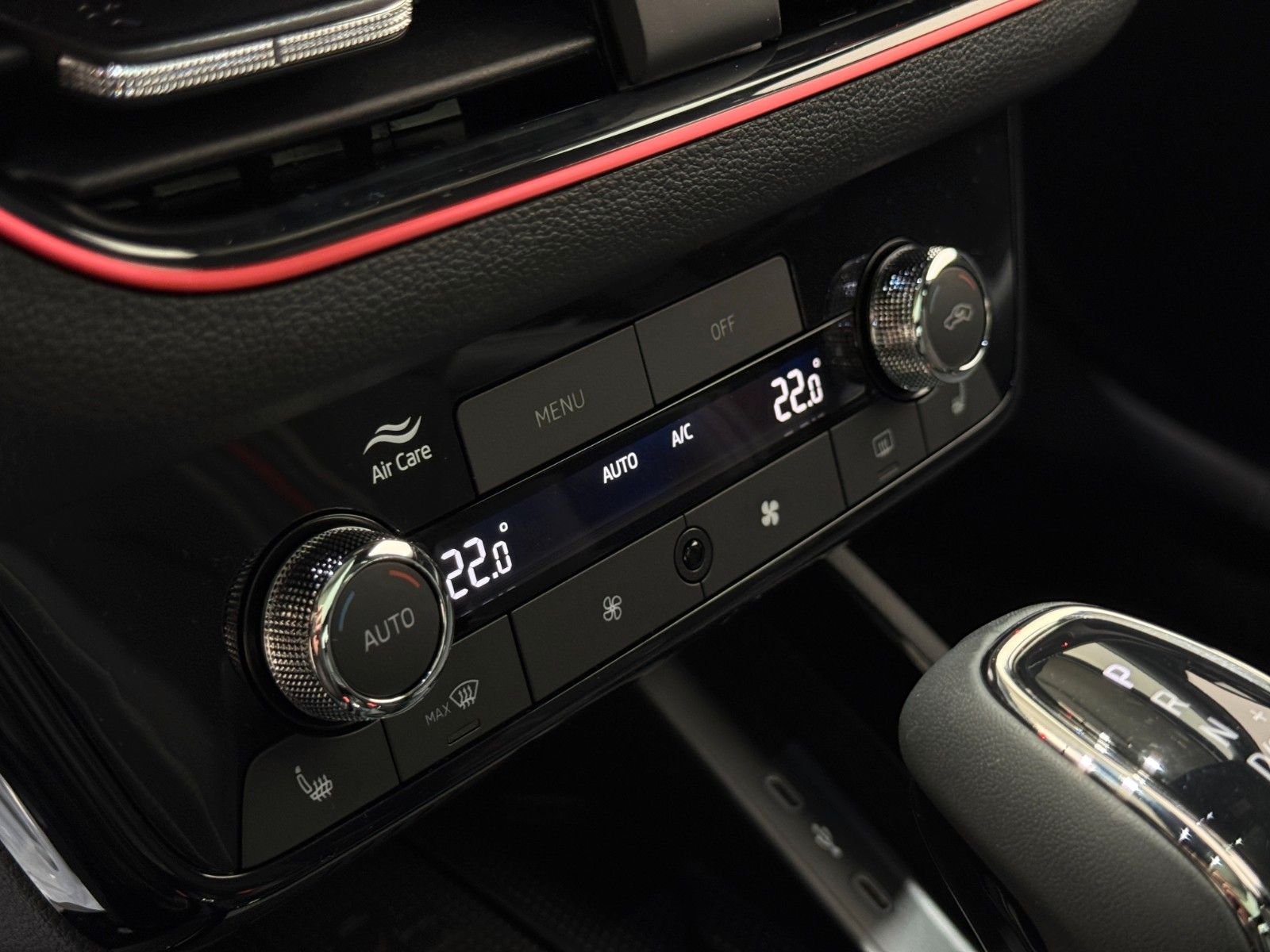 Fahrzeugabbildung SKODA Kamiq Monte Carlo / DSG / Matrix / Navi / AHK