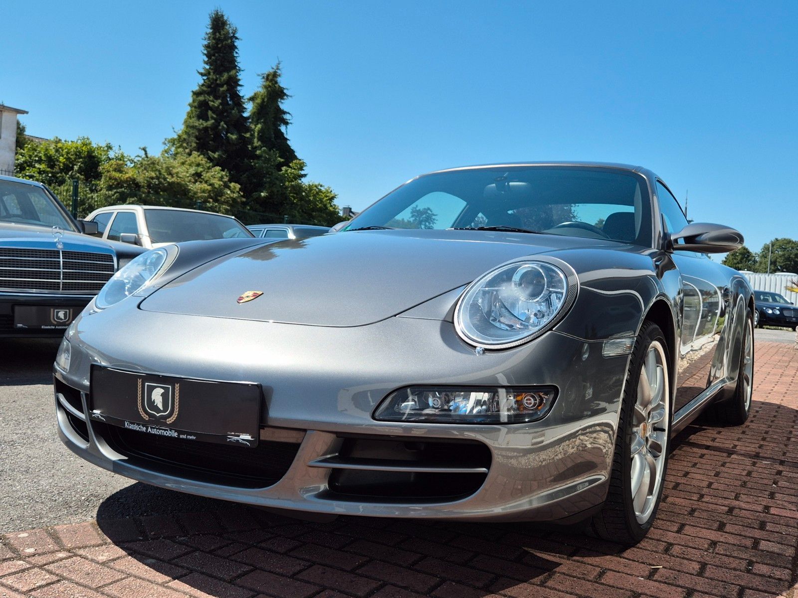 Fahrzeugabbildung Porsche 997 Carrera/Dt./Historie/Meteor Grau/Top