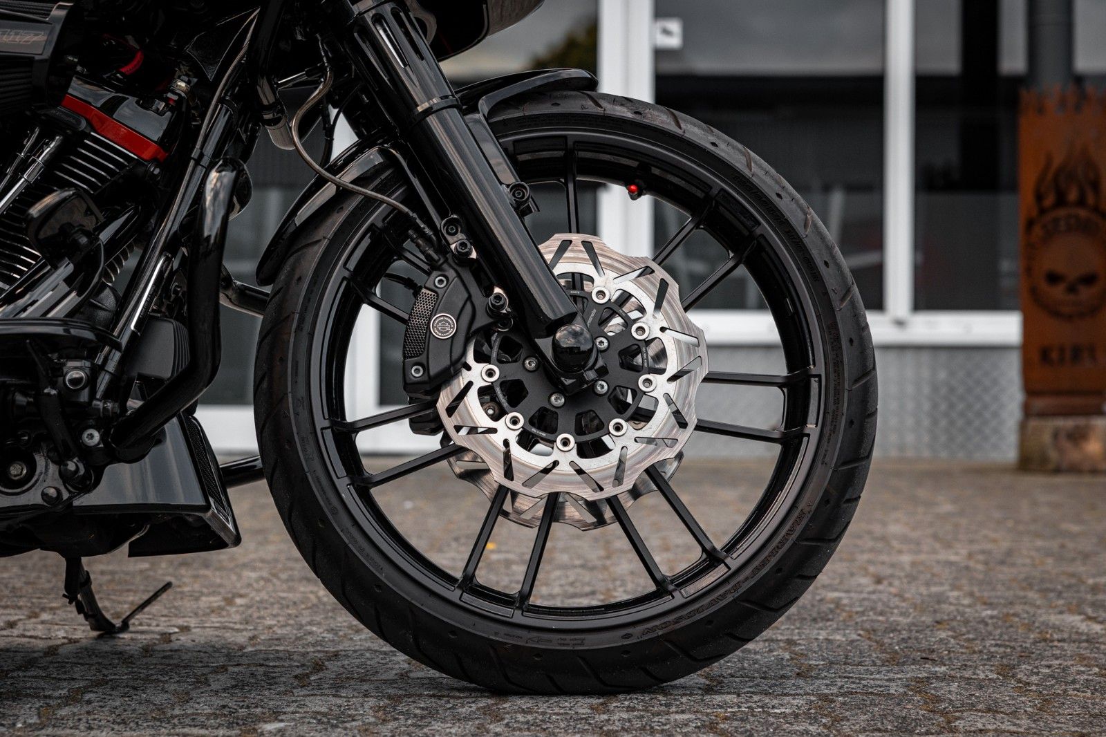 Fahrzeugabbildung Harley-Davidson CVO ROAD GLIDE 117 FLTRXSE - Kesstech -