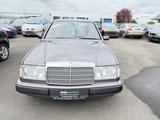 Mercedes-Benz 220E*GARANTIE*H-ZULASSUNG*AUTOMATIK*KLIMA*SCHIEB - Mercedes-Benz 220: A