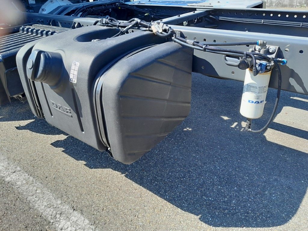Fahrzeugabbildung DAF FA XB 260 12t reparierter Wasserschaden