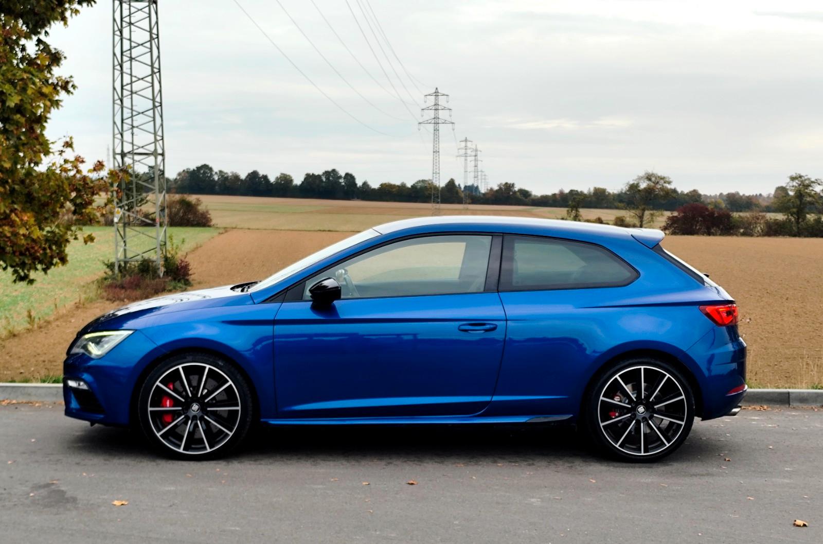 Seat Leon SC Cupra 2.0 300ch - 2 ème main - Alcantara - Brembo - Carnet entretien - Camera - CT récent - Non fumeur