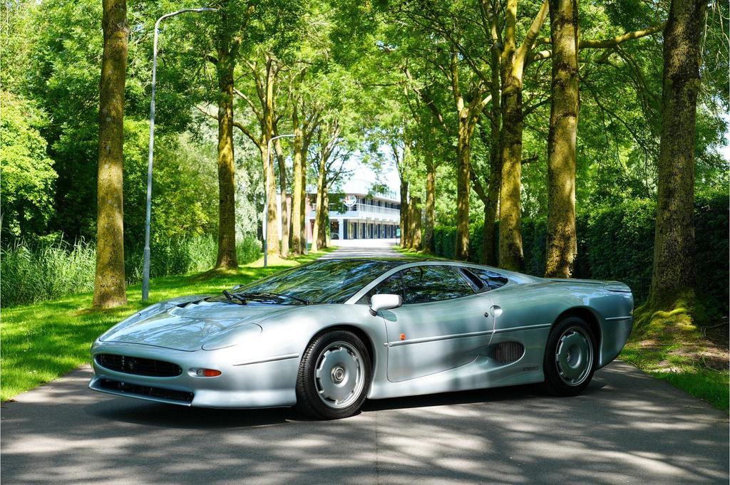 Jaguar XJ XJ220 M1207