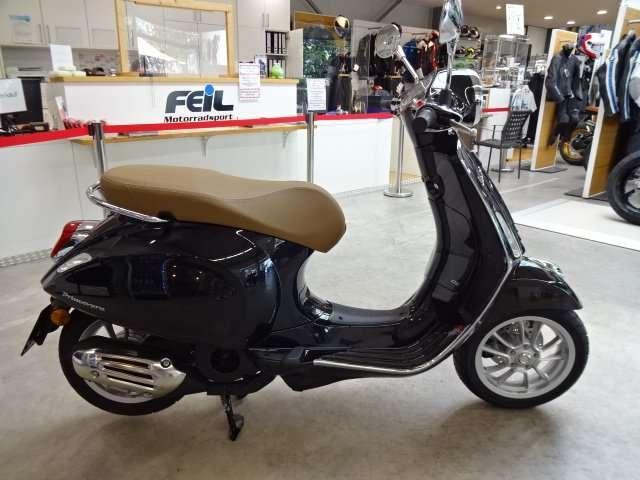 Vespa GTS Super 125 E5 schwar - Neufahrzeug