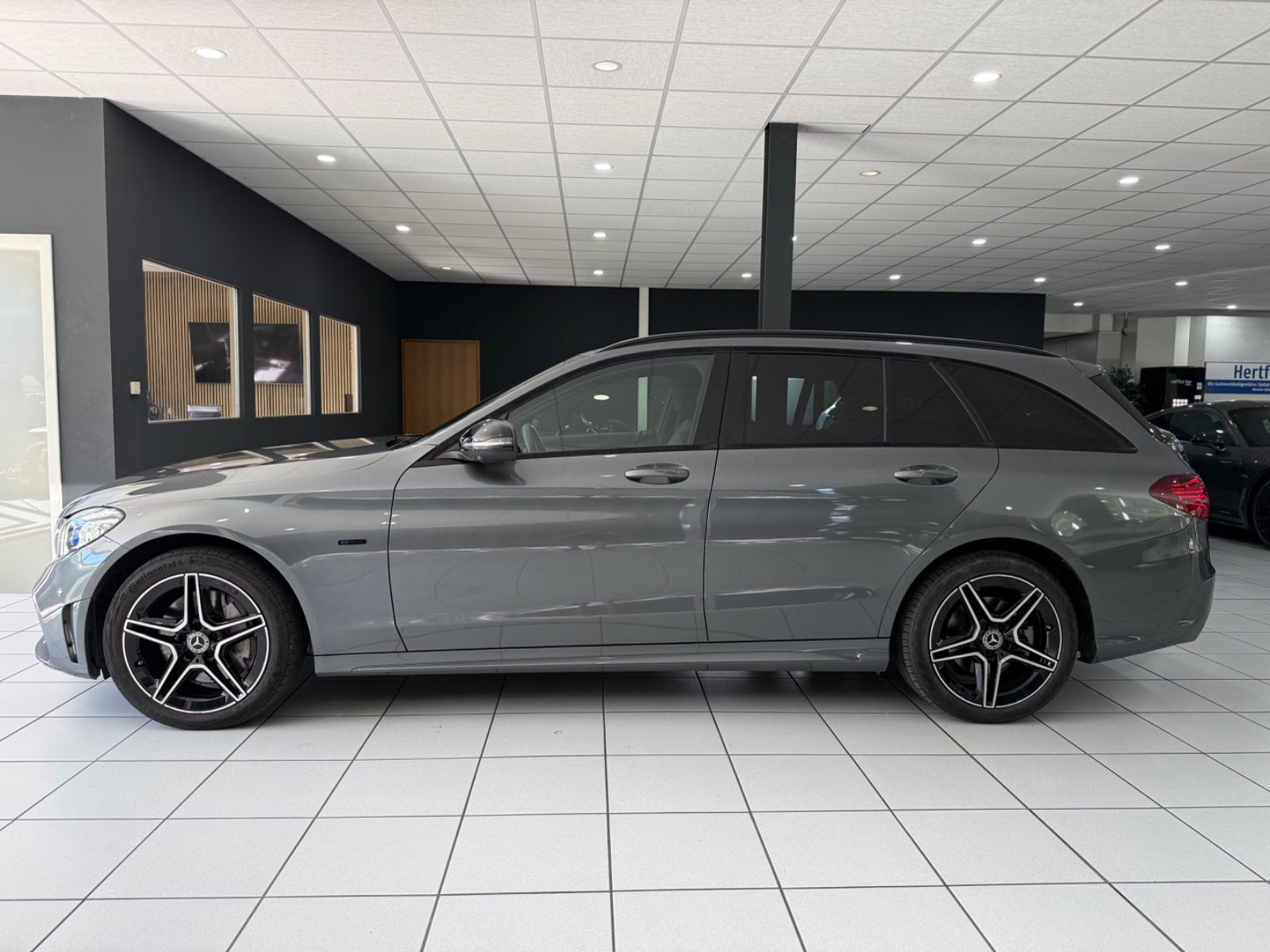 Mercedes-Benz C 300de T Night Edition*AMG-LINE*360*MBEAM*CARPL imagem 2