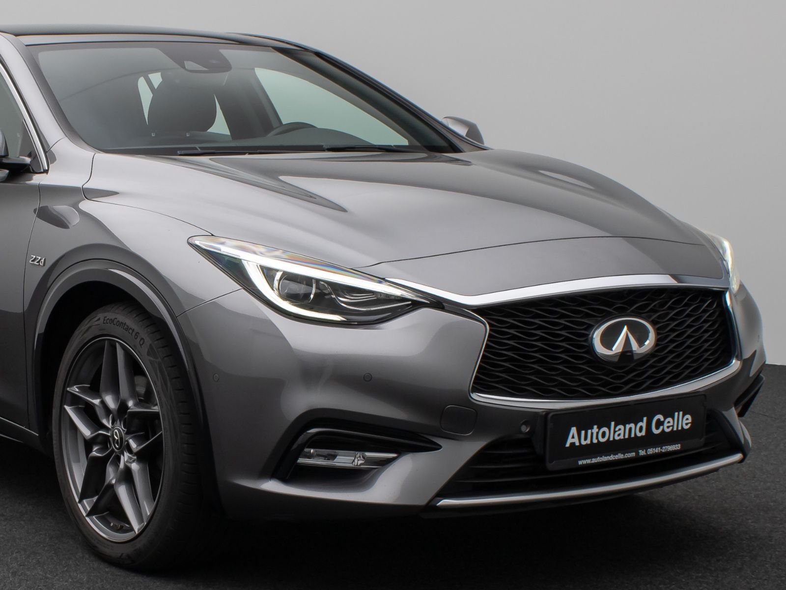 Fahrzeugabbildung Infiniti Q30 2.2 d Premium 360°Panorama Navi Sitzhzg LED