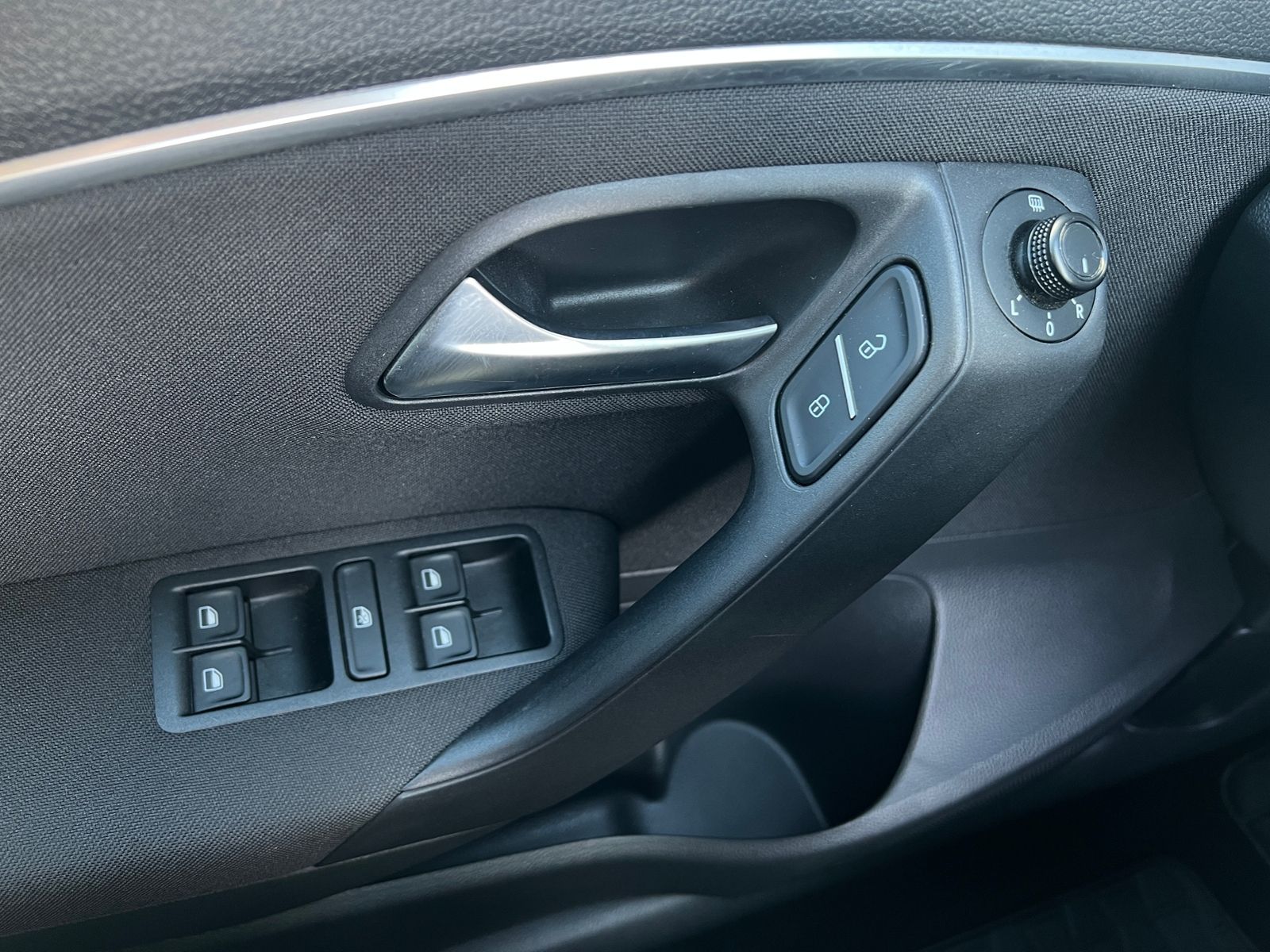 Fahrzeugabbildung Volkswagen Polo Comfortline 1.2 TSI DSG *Klima, Sitzhzg., P