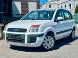 Ford Fusion Ambiente - Ford Fusion: Limousine