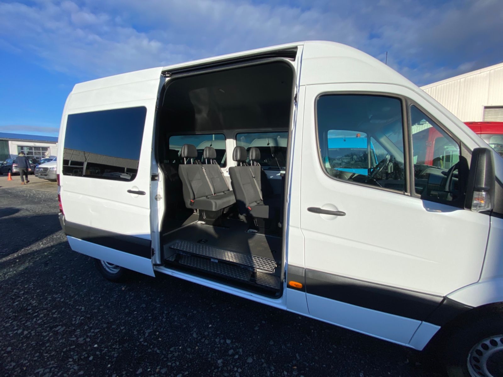 Fahrzeugabbildung Mercedes-Benz Sprinter II Kombi  314 CDI *Behindertengerecht*
