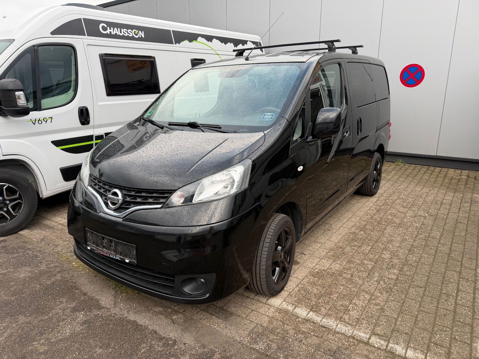 NISSAN NV200