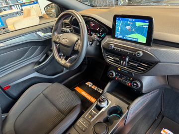 MYAUTOCENTER – Gebraucht- und Jahreswagen mit Werkstattservice in Pfaffenhofen Ford Focus *KEYLES*HEAD-UP*LKHZ*2-ZONEN*ACC*VOLL*