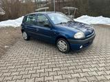 Renault Clio - gebrauchte Renault Clio aus dem Jahr 1999