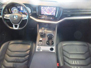 Volkswagen Touareg - 7
