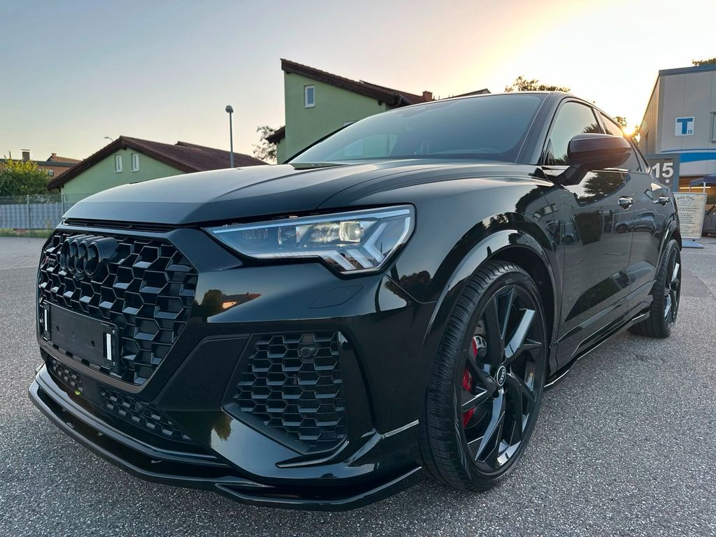 Image of Audi RSQ3