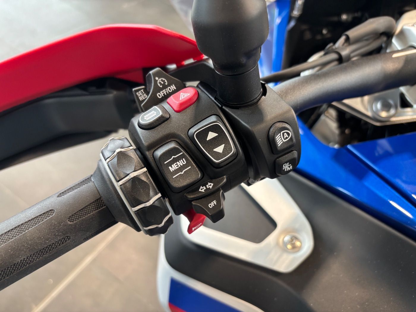 Fahrzeugabbildung BMW R 1300 GS Adventure Trophy 3 Pakete ASA