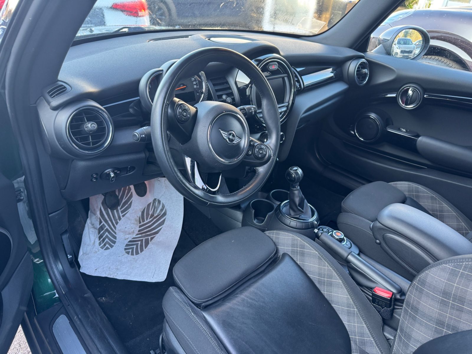 Fahrzeugabbildung MINI Cooper Xenon+Navi+LED+Bluetooth