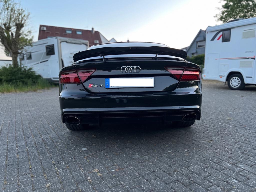 Audi S7