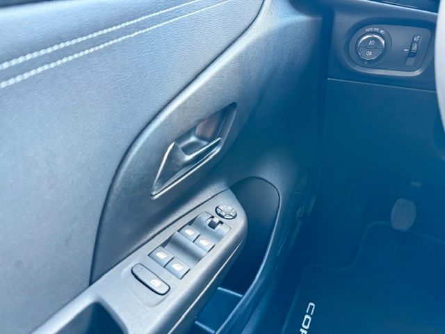 Fahrzeugabbildung Opel Corsa F GS 100PS MATRIX/NAVI/Kamera!