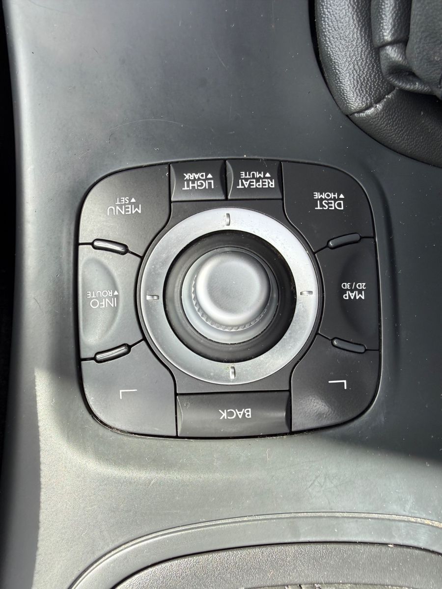 Megane III Lim. 5-trg.Tomtom Edition*NUR 76000KM