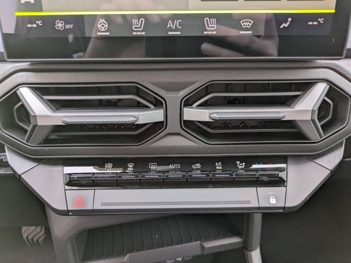 Fahrzeugabbildung Dacia Bigster Expression TCe 130 4x4