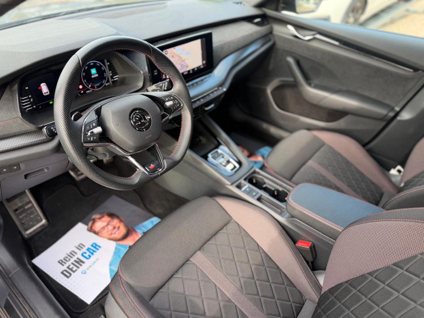 Skoda Octavia RS LED AHK Navi PDC SHZ Virtual el.Heck