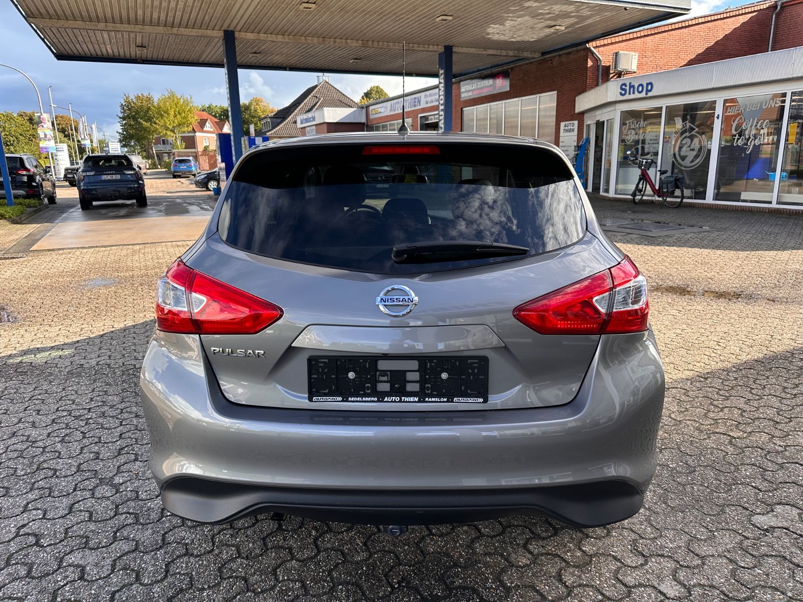 Fahrzeugabbildung Nissan Pulsar N-Connecta 1.2 DIG-T AHK/Kamera/GRA/SHZG