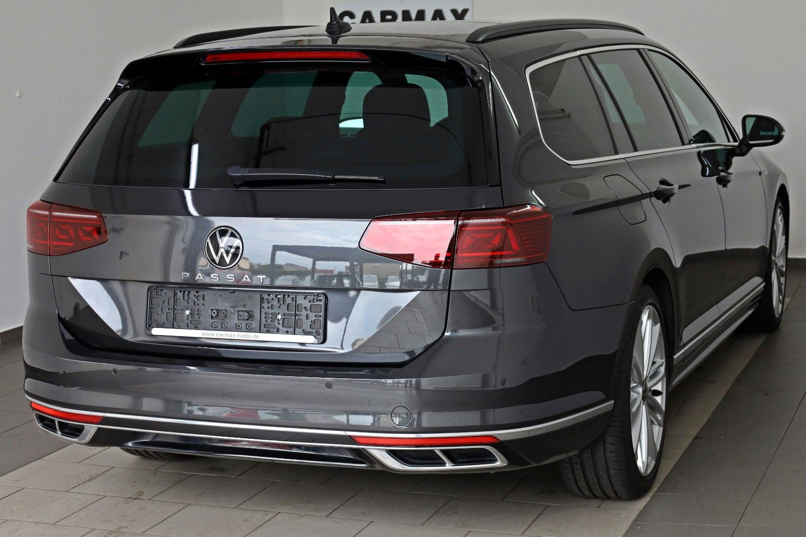 Fahrzeugabbildung Volkswagen Passat Variant R Line Navi,LED,ACC,Panorama,SH