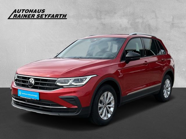 Volkswagen Tiguan 2.0 TDI Active HUD StandHZG AHK-klappbar 