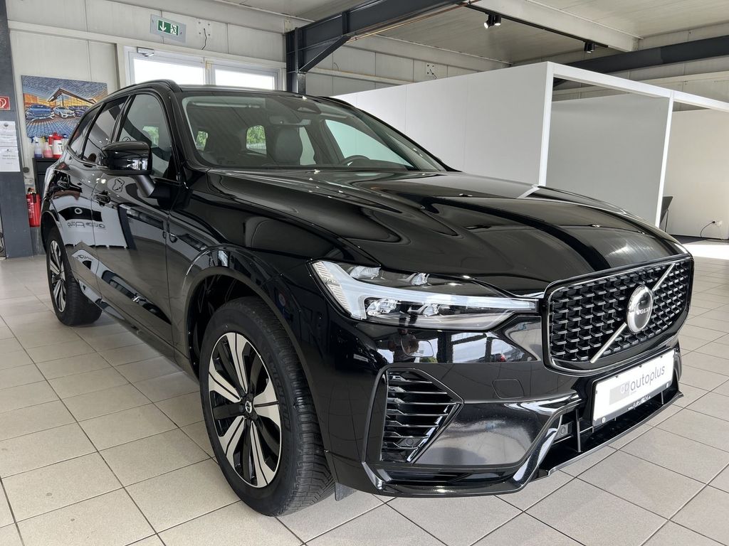 Volvo XC60 T6 Plus Dark Recharge AWD ACC Kamera Leder