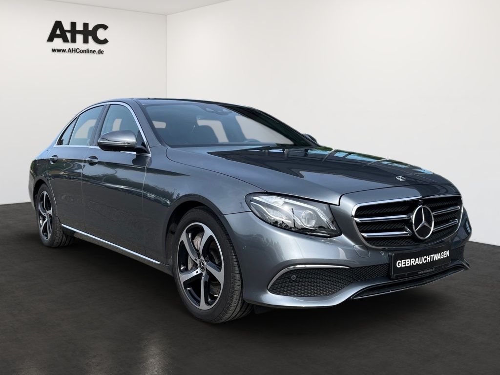 Fahrzeugabbildung Mercedes-Benz E 450 4M Avantg. AHK SDHZ ACC LED Schiebe. 360°