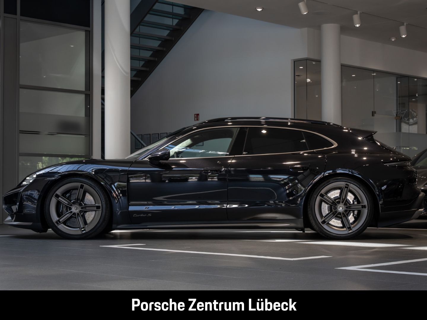 Porsche Taycan Turbo S Sport Turismo Active-Ride Soft-Cl imagem 2