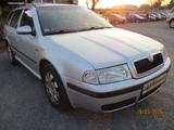 Skoda Octavia Combi 2.0 Advance - Skoda Octavia aus 2003: Combi