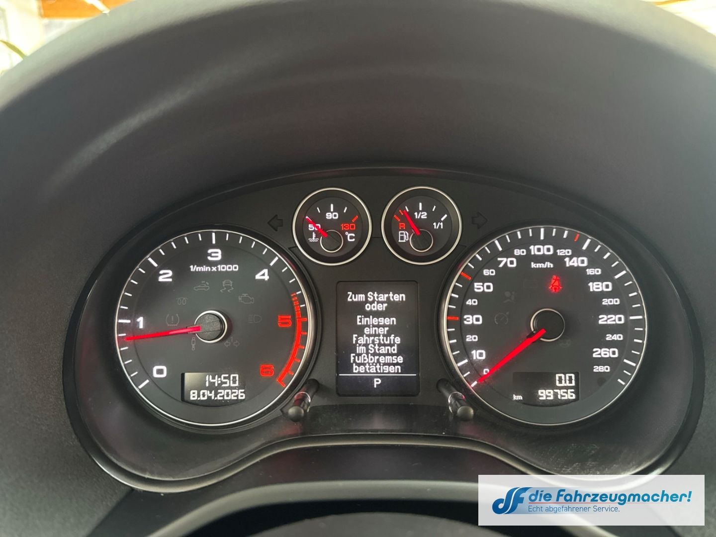 Fahrzeugabbildung Audi A3 Sportback 1.6 TDI Attraction Klimaautom SHZ