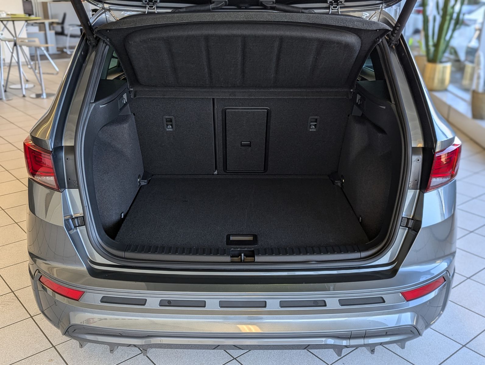 CUPRA Ateca 1.5 TSI DSG Pano LED ACC Winter-Paket AHK - Image 17