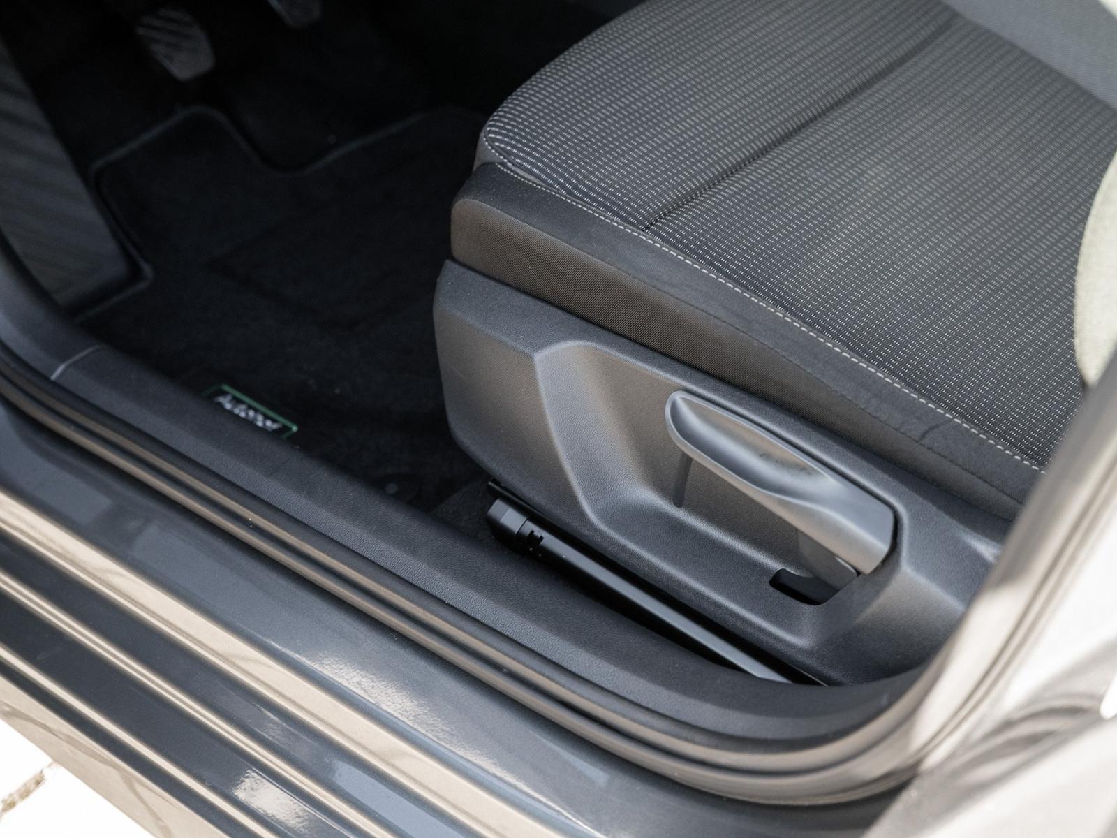 Skoda OCTAVIA C. AMBITION 1.0 TSI AHK Kam. Pano KlimaA