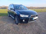 Mitsubishi Outlander 2.0 MIVEC Invite 2WD Invite - Mitsubishi Outlander Invite mit Benzin-Antrieb