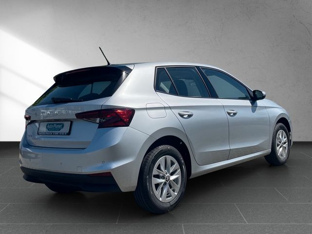 Skoda Fabia 1.0 TSI Essence *ALU*DAB*LED*PDChi*SHZ*TEL