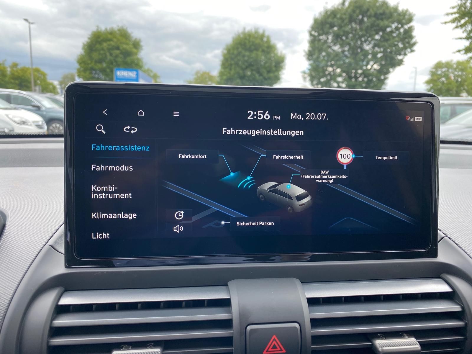 Fahrzeugabbildung Hyundai INSTER Elektro 85 kW APP+KLIMA+ACC+KAMERA+17"Alu