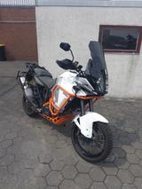 KTM ADVENTURE mit Koffer, neuer Batterie u.s.w. - KTM MOTORRAD