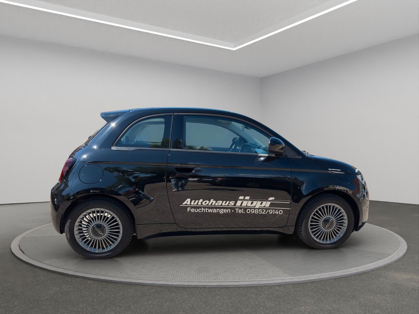 Fahrzeugabbildung Fiat 500e Icon | 42kwh | Carplay