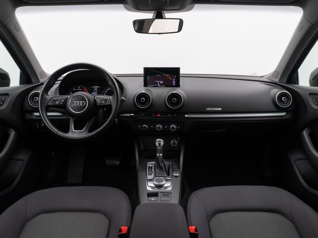 Foto Nummer 35: AUDI A3