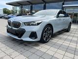 BMW i5 Lim.  eDrive40 M Sport ACC+HuD+H/K+SITZBELÜF. - BMW i5: Standheizung